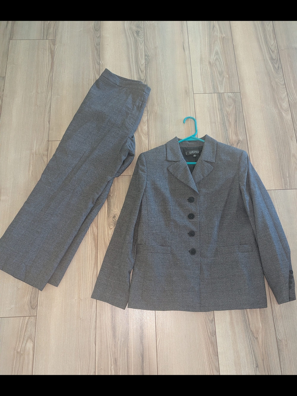 Kasper Gray Women's Blazer and Matching Pants Set